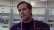 ariane179254_Enterprise_1x01-1x02_BrokenBow_2033.jpg