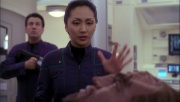 ariane179254_Enterprise_1x01-1x02_BrokenBow_2055.jpg