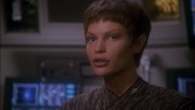 ariane179254_Enterprise_1x01-1x02_BrokenBow_4401.jpg
