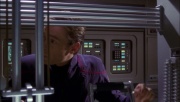ariane179254_Enterprise_1x01-1x02_BrokenBow_5514.jpg