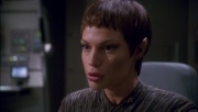 ariane179254_Enterprise_1x01-1x02_BrokenBow_5521.jpg