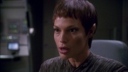 ariane179254_Enterprise_1x01-1x02_BrokenBow_5524.jpg