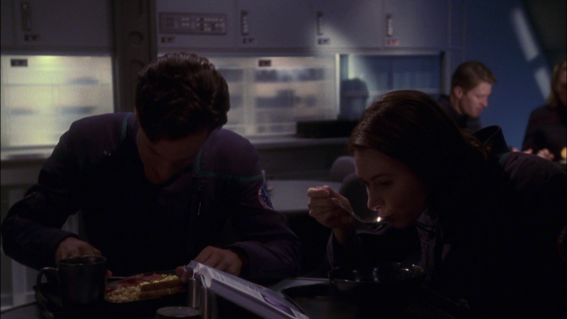 extant_StarTrek_ENT_1x04-StrangeNewWorld_0028.jpg