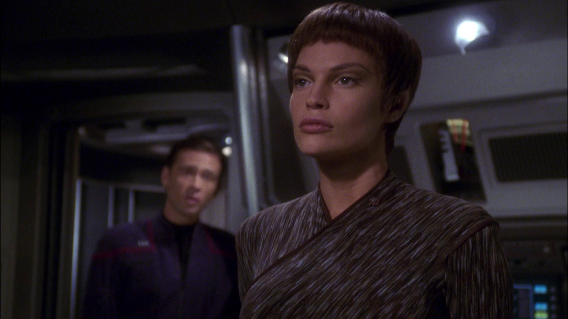 extant_StarTrek_ENT_1x04-StrangeNewWorld_0192.jpg