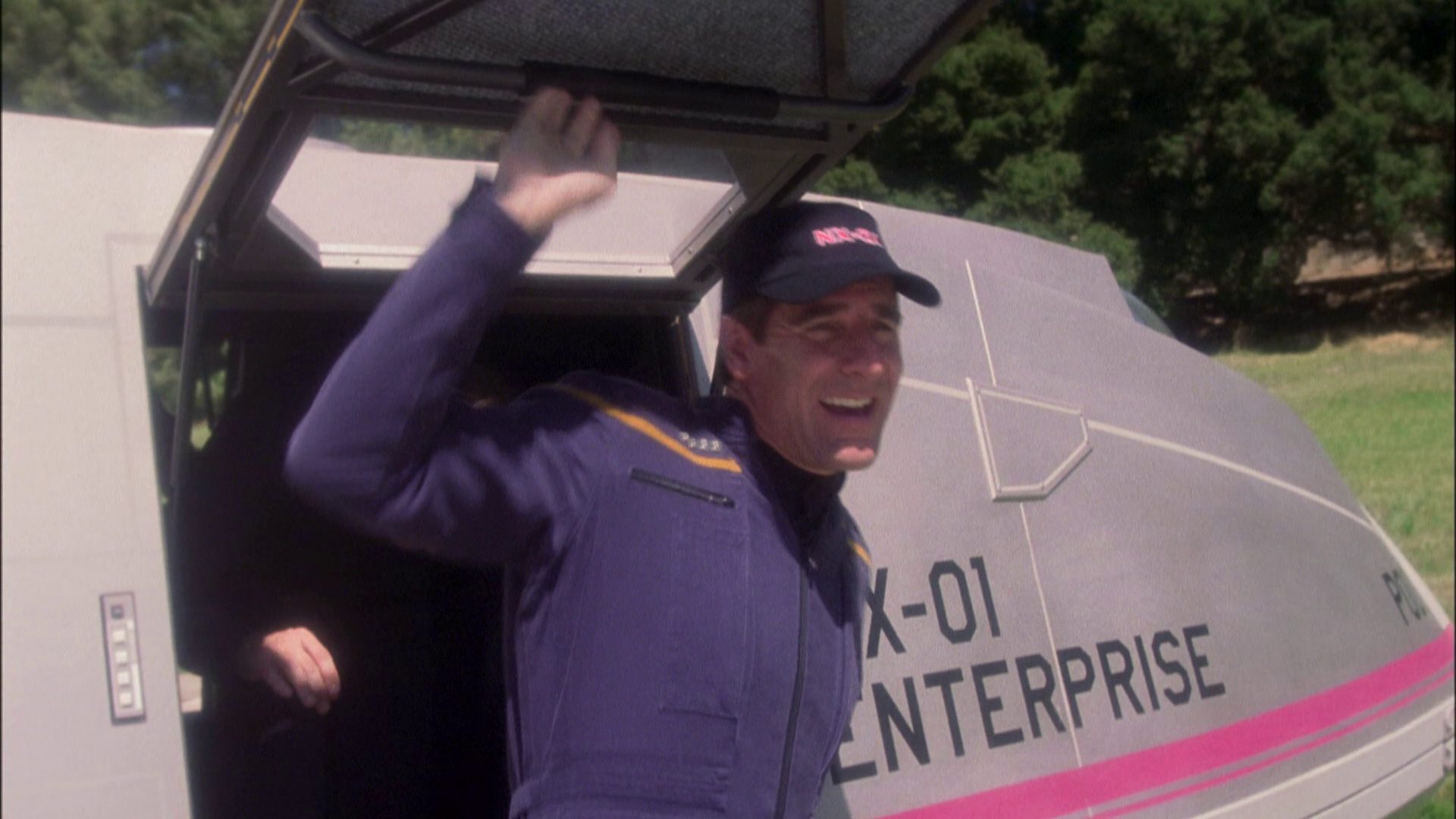 extant_StarTrek_ENT_1x04-StrangeNewWorld_0471.jpg