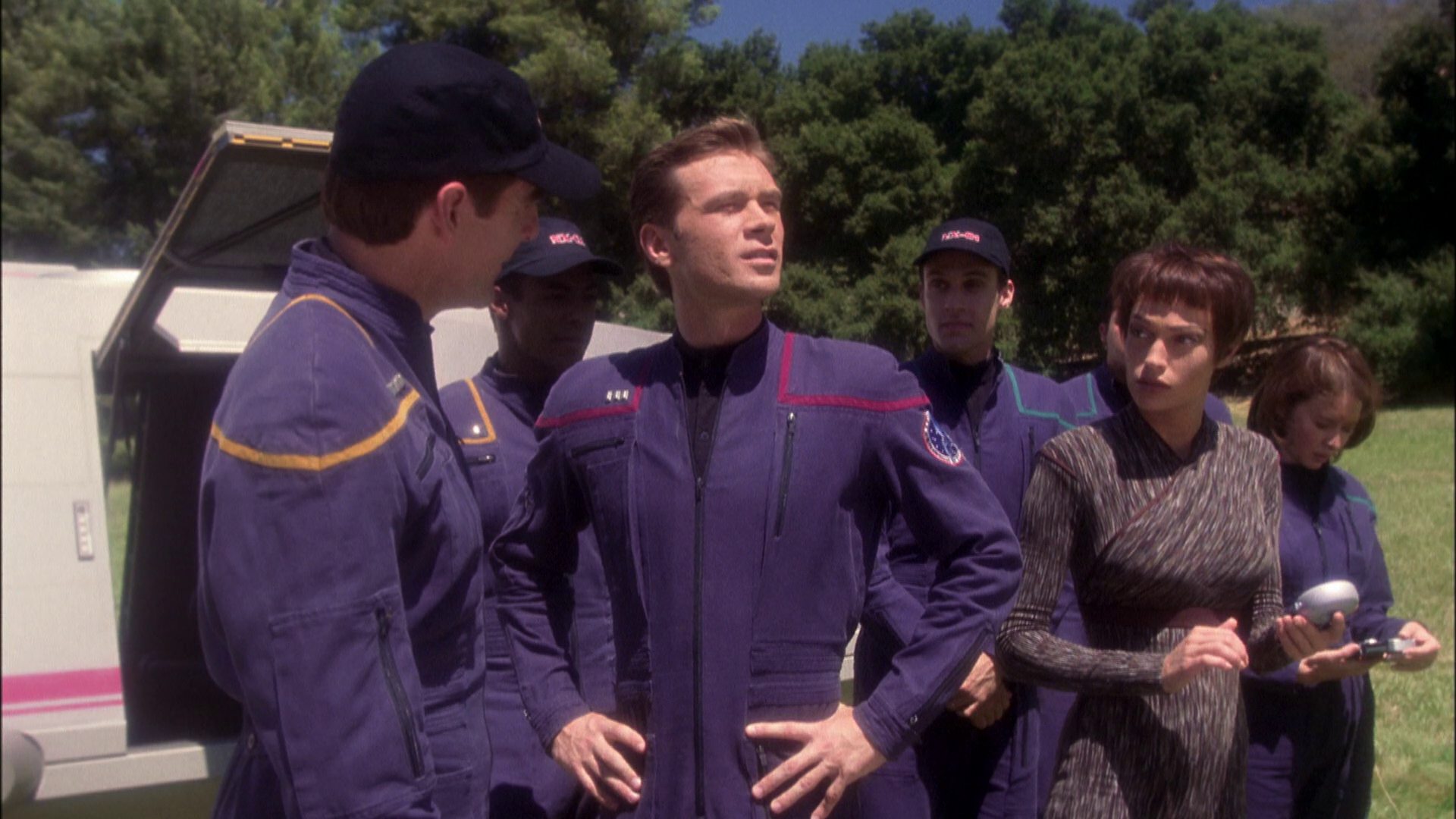 extant_StarTrek_ENT_1x04-StrangeNewWorld_0496.jpg