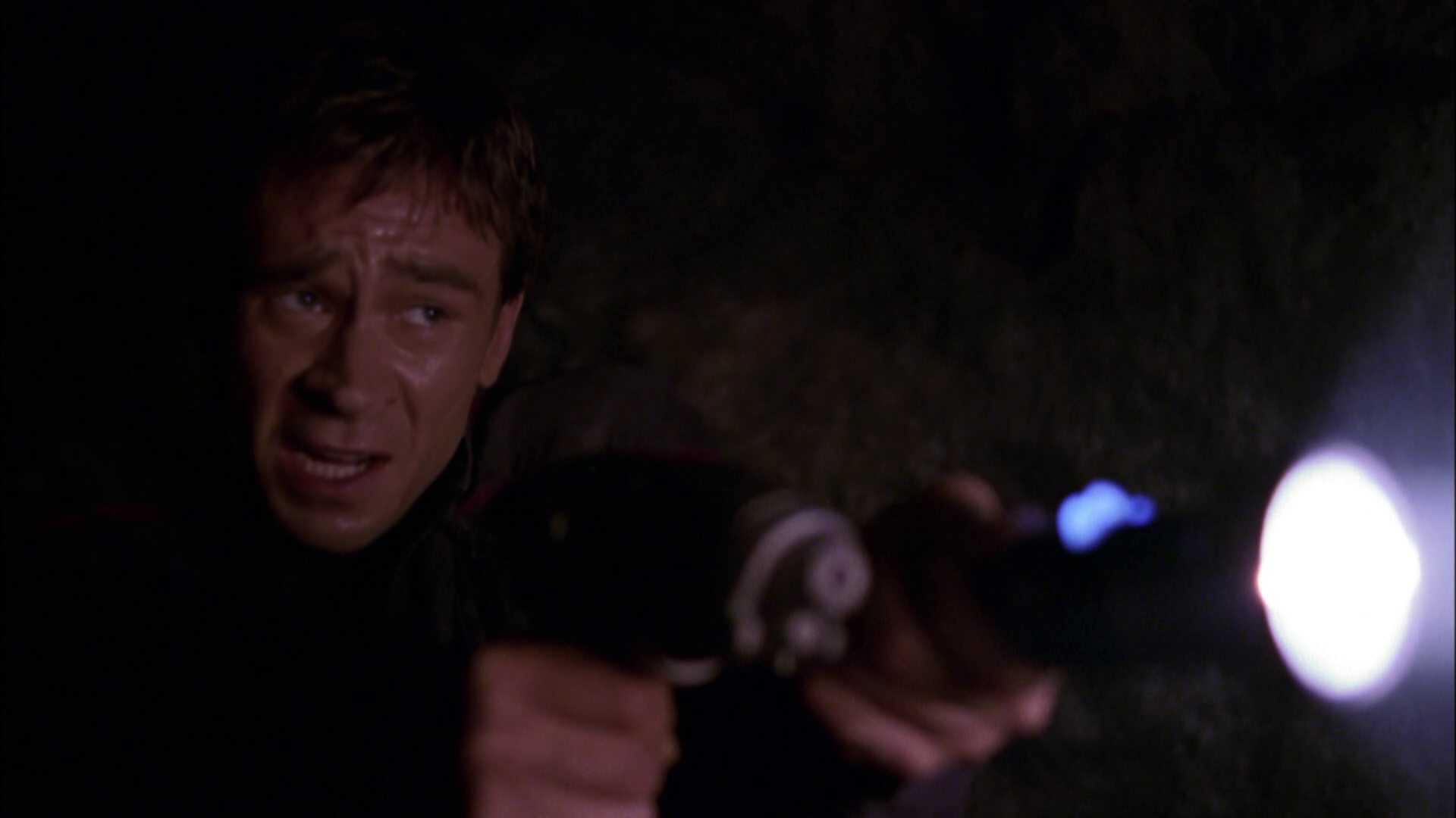extant_StarTrek_ENT_1x04-StrangeNewWorld_3230.jpg
