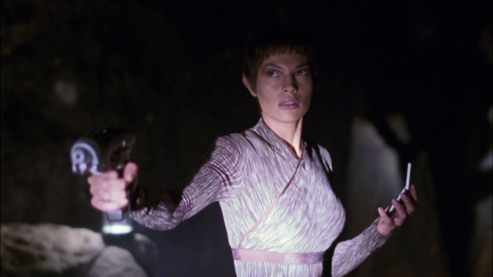 extant_StarTrek_ENT_1x04-StrangeNewWorld_3338.jpg