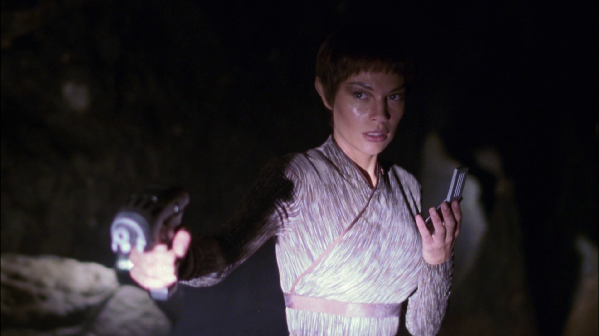 extant_StarTrek_ENT_1x04-StrangeNewWorld_3346.jpg