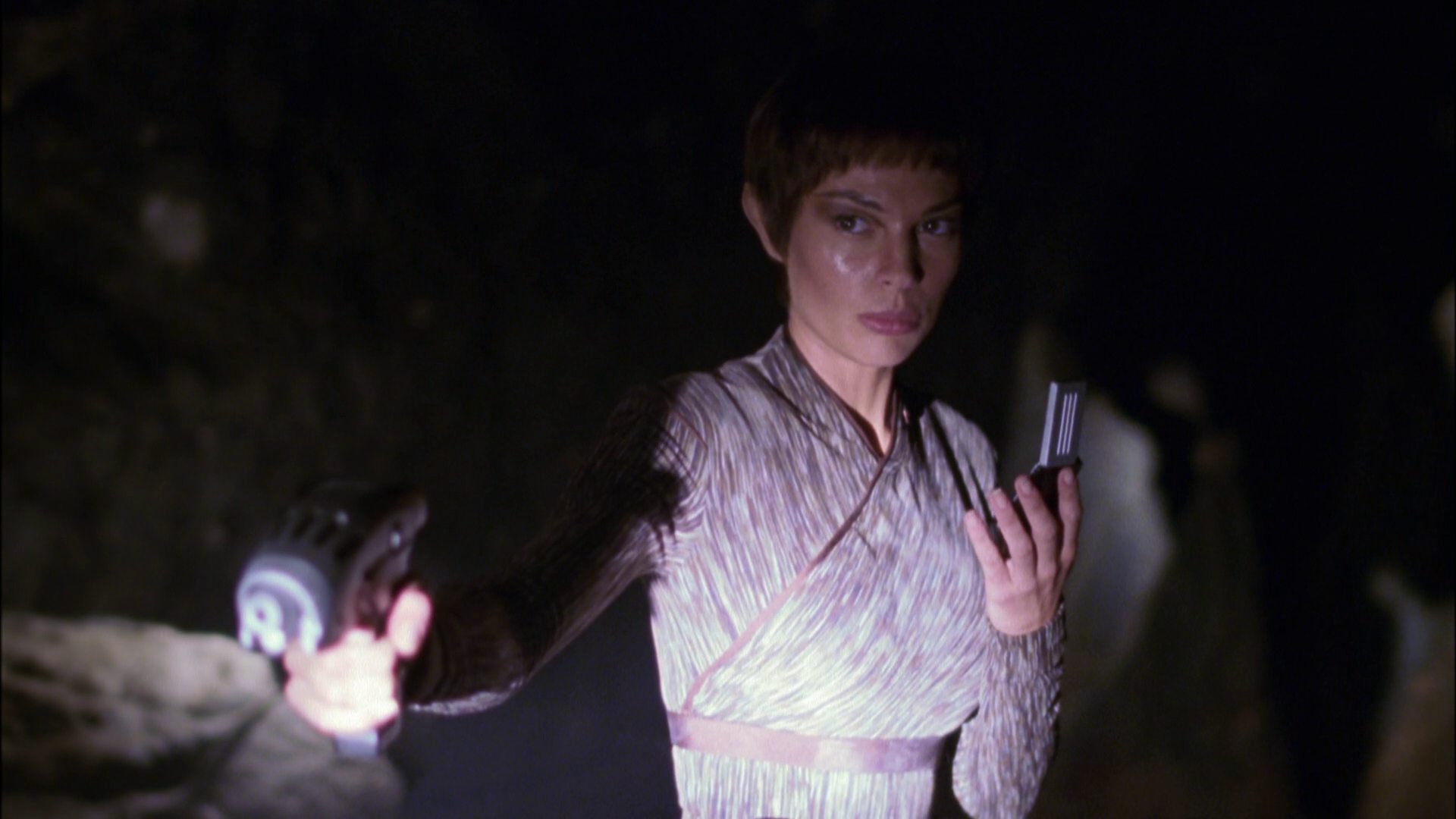 extant_StarTrek_ENT_1x04-StrangeNewWorld_3347.jpg