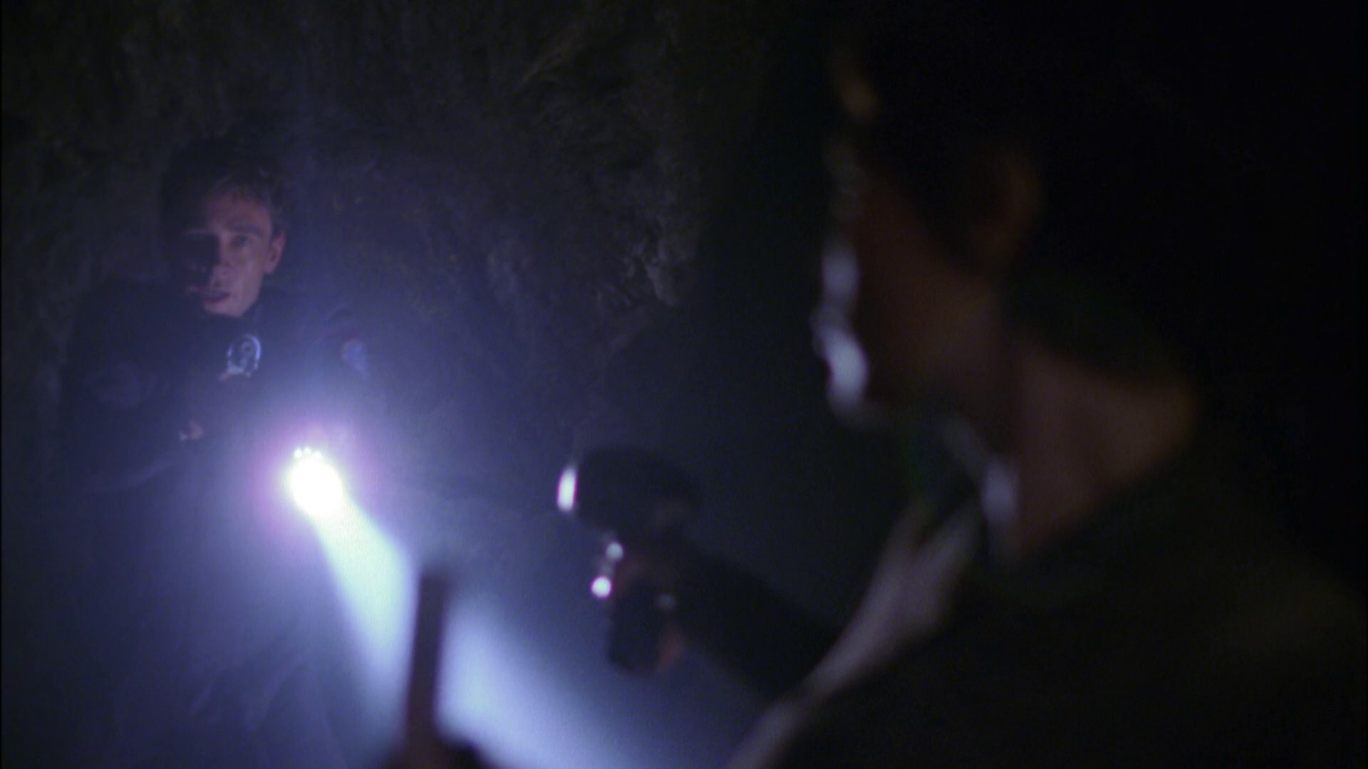 extant_StarTrek_ENT_1x04-StrangeNewWorld_3372.jpg