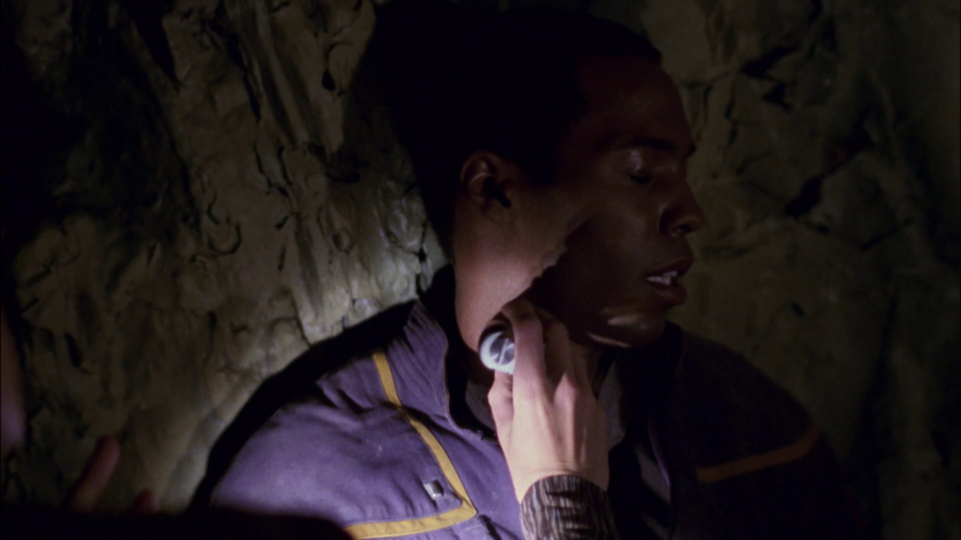 extant_StarTrek_ENT_1x04-StrangeNewWorld_3441.jpg