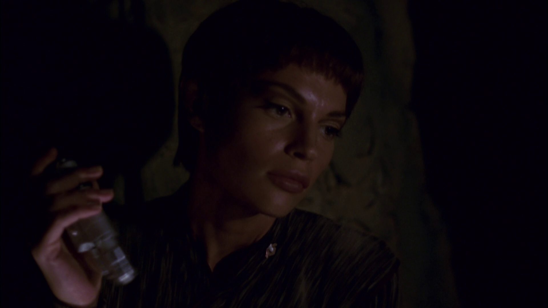 extant_StarTrek_ENT_1x04-StrangeNewWorld_3456.jpg