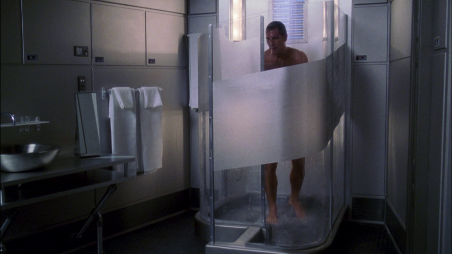 extant_StarTrek_ENT_1x05-Unexpected_0005.jpg