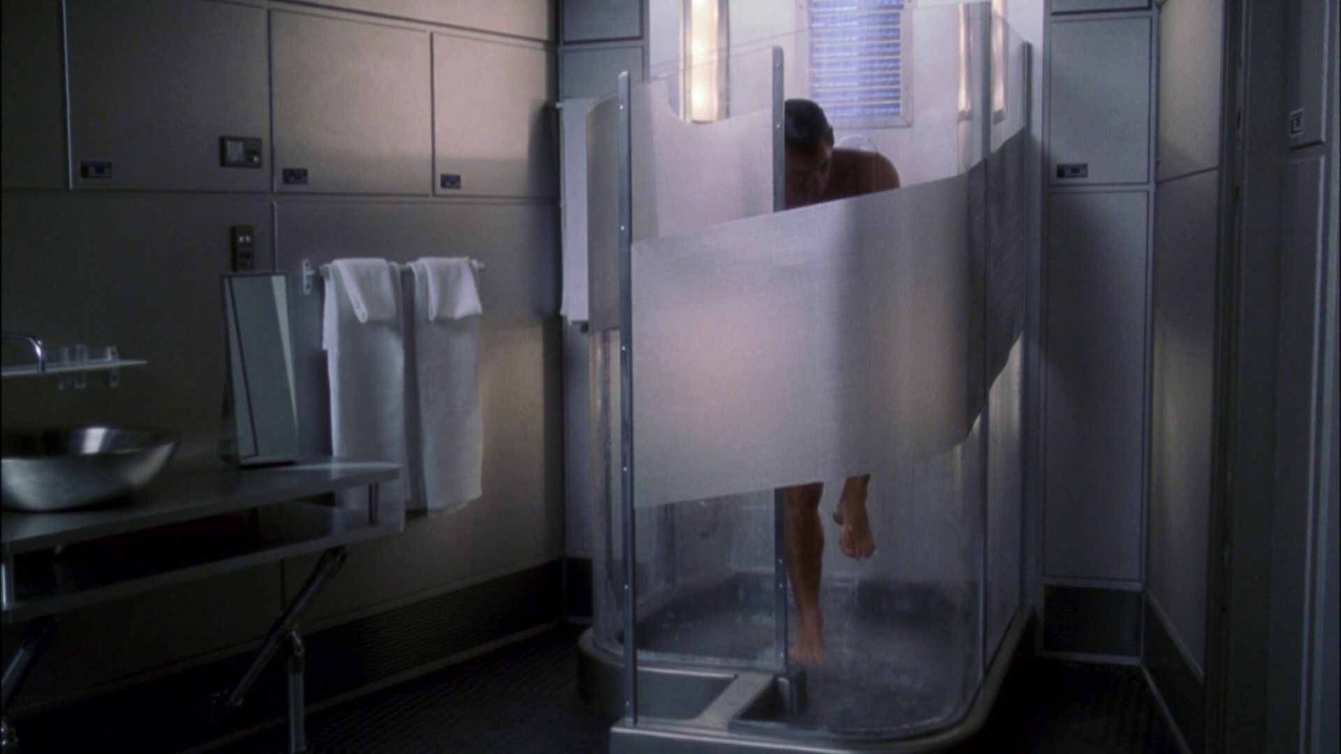 extant_StarTrek_ENT_1x05-Unexpected_0006.jpg