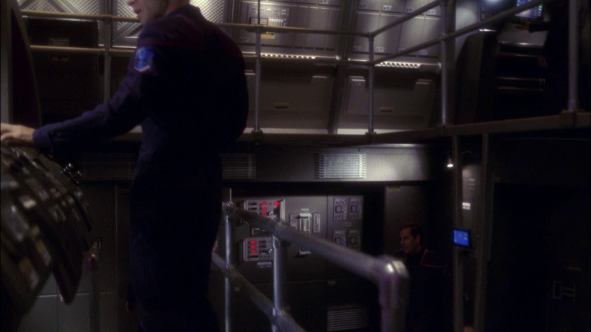 extant_StarTrek_ENT_1x05-Unexpected_0310.jpg