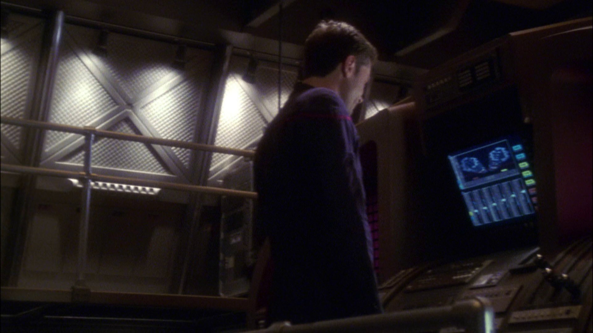 extant_StarTrek_ENT_1x05-Unexpected_0329.jpg