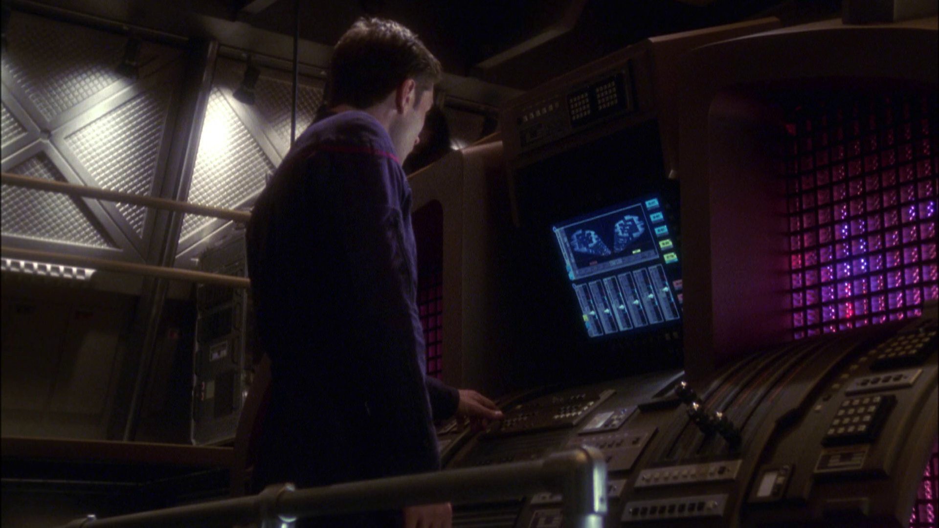 extant_StarTrek_ENT_1x05-Unexpected_0333.jpg