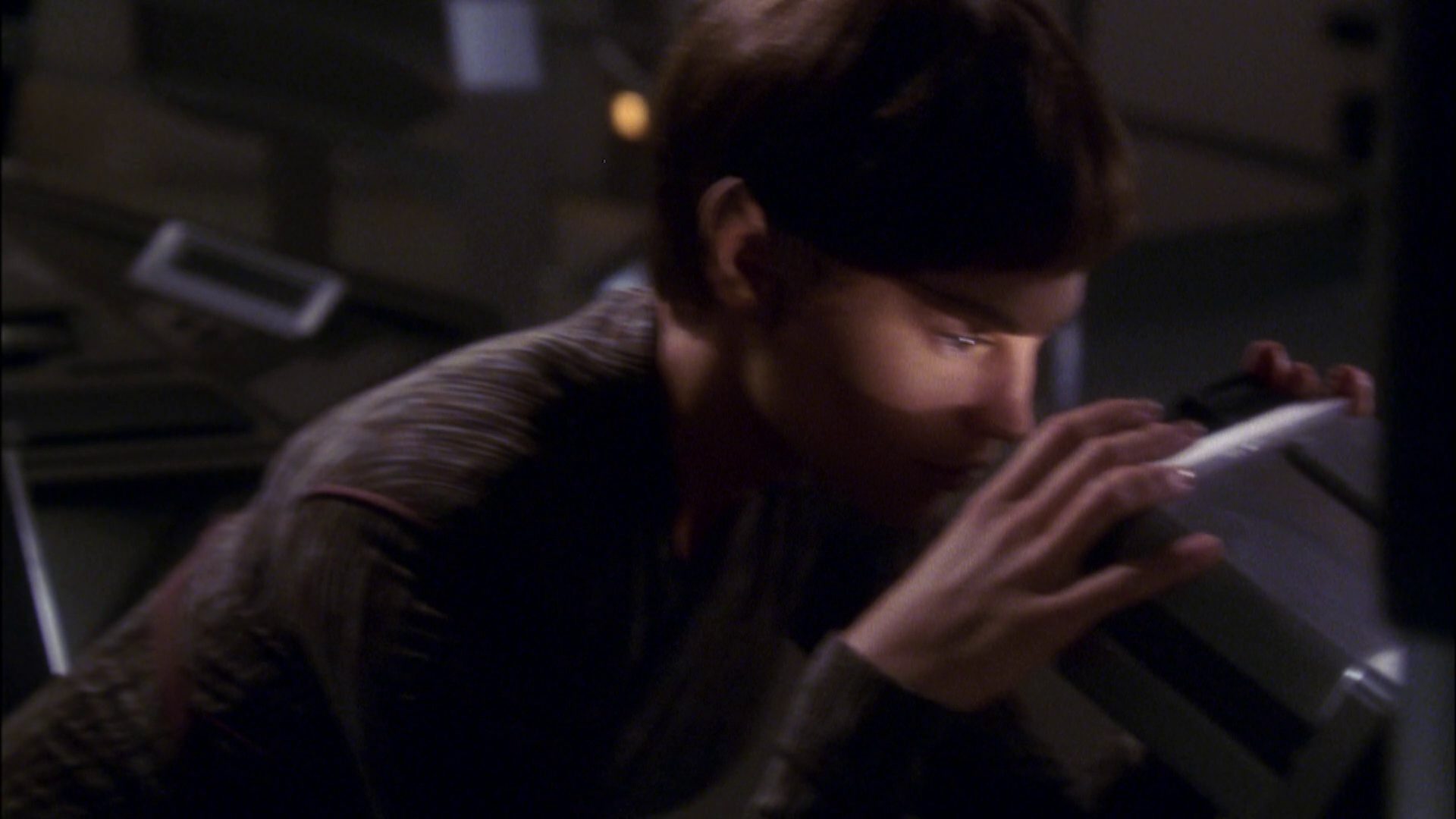 extant_StarTrek_ENT_1x05-Unexpected_0368.jpg