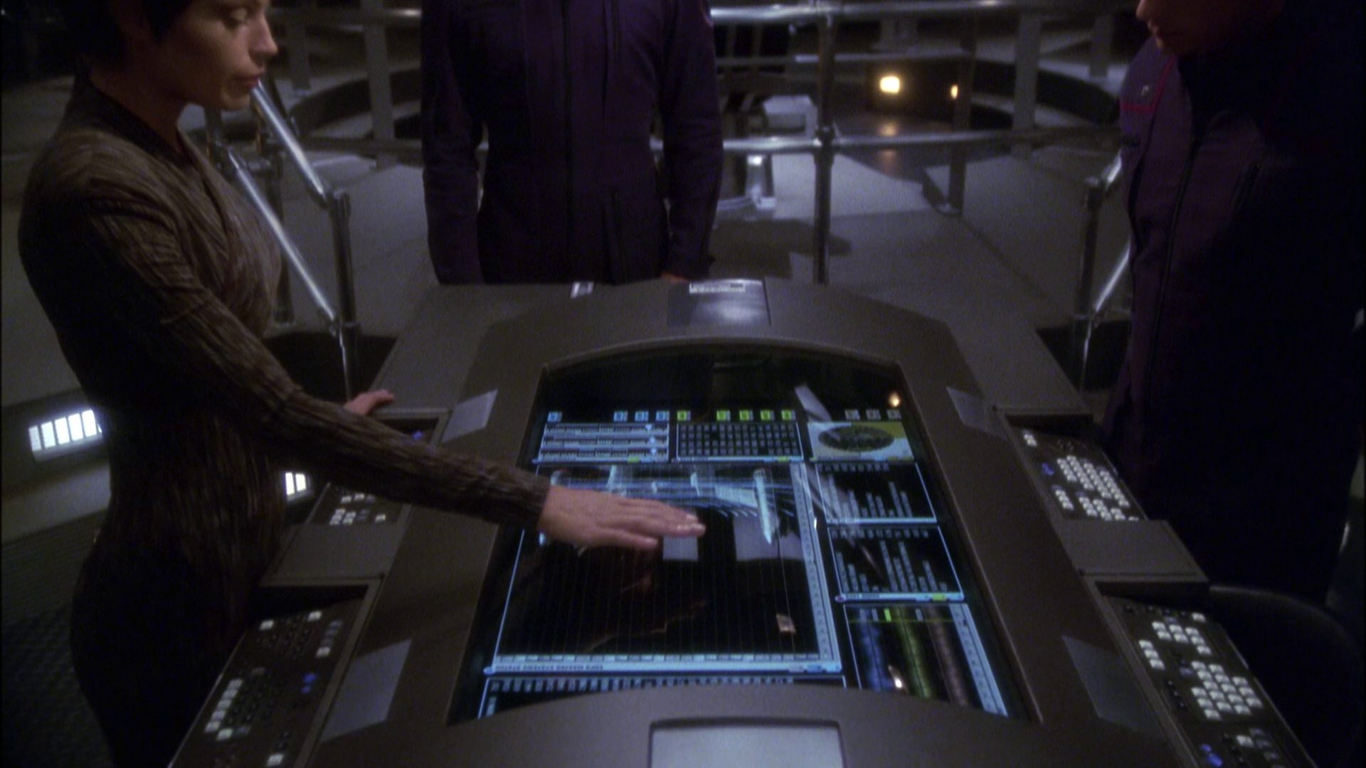 extant_StarTrek_ENT_1x05-Unexpected_0375.jpg