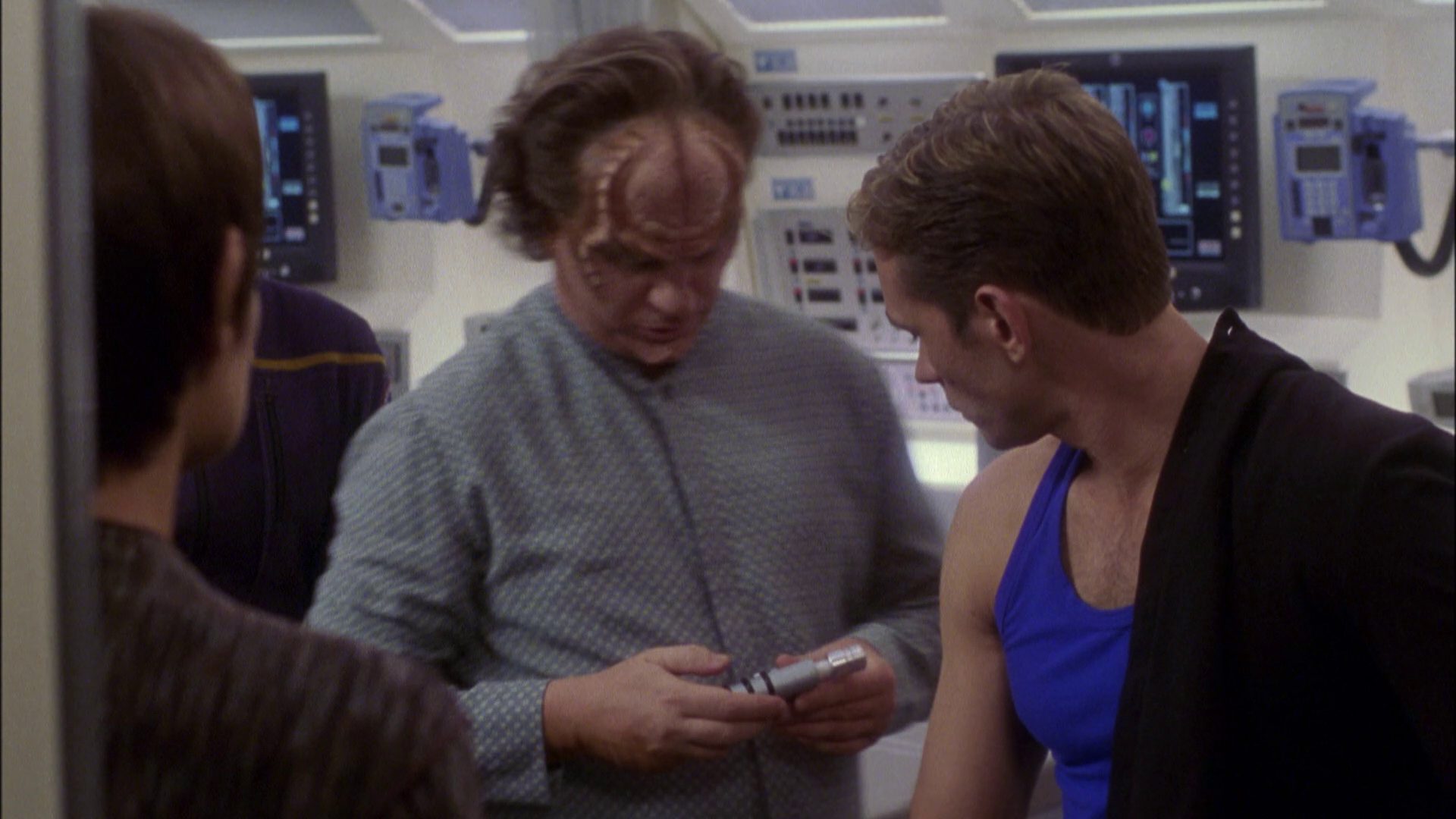 extant_StarTrek_ENT_1x05-Unexpected_0596.jpg