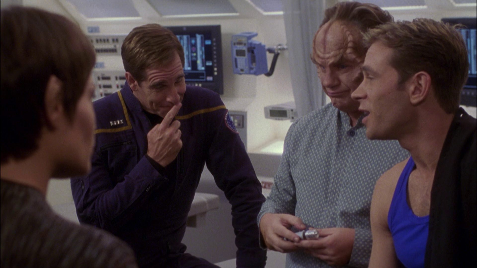 extant_StarTrek_ENT_1x05-Unexpected_0636.jpg