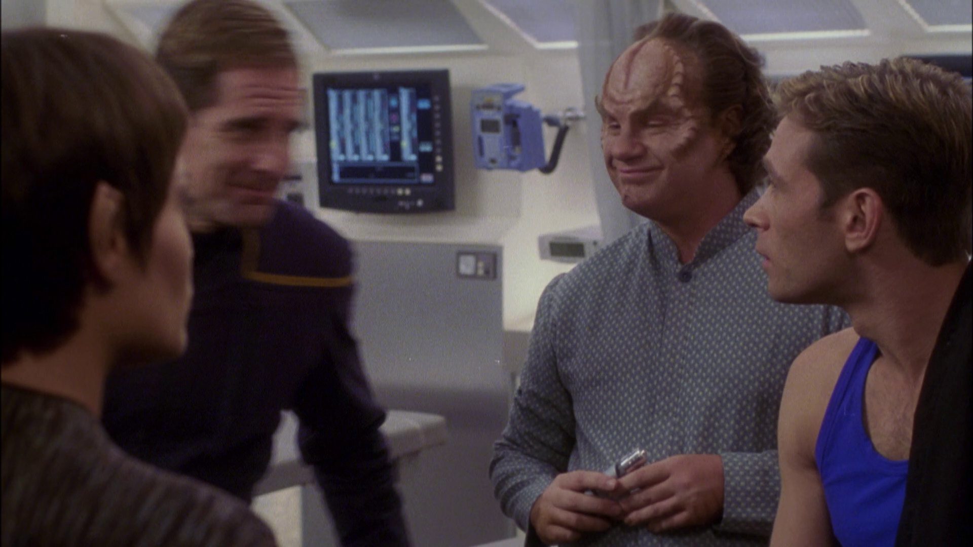 extant_StarTrek_ENT_1x05-Unexpected_0642.jpg