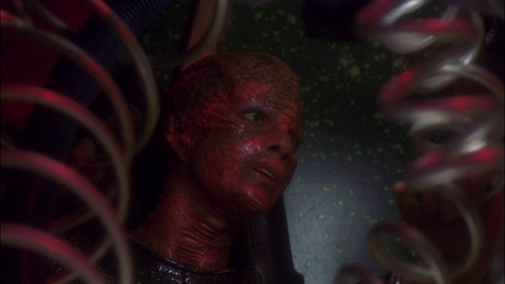 extant_StarTrek_ENT_1x05-Unexpected_1106.jpg