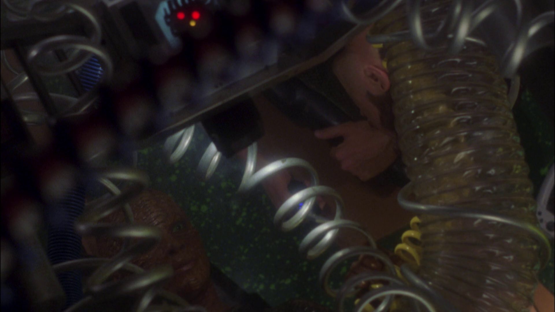 extant_StarTrek_ENT_1x05-Unexpected_1175.jpg