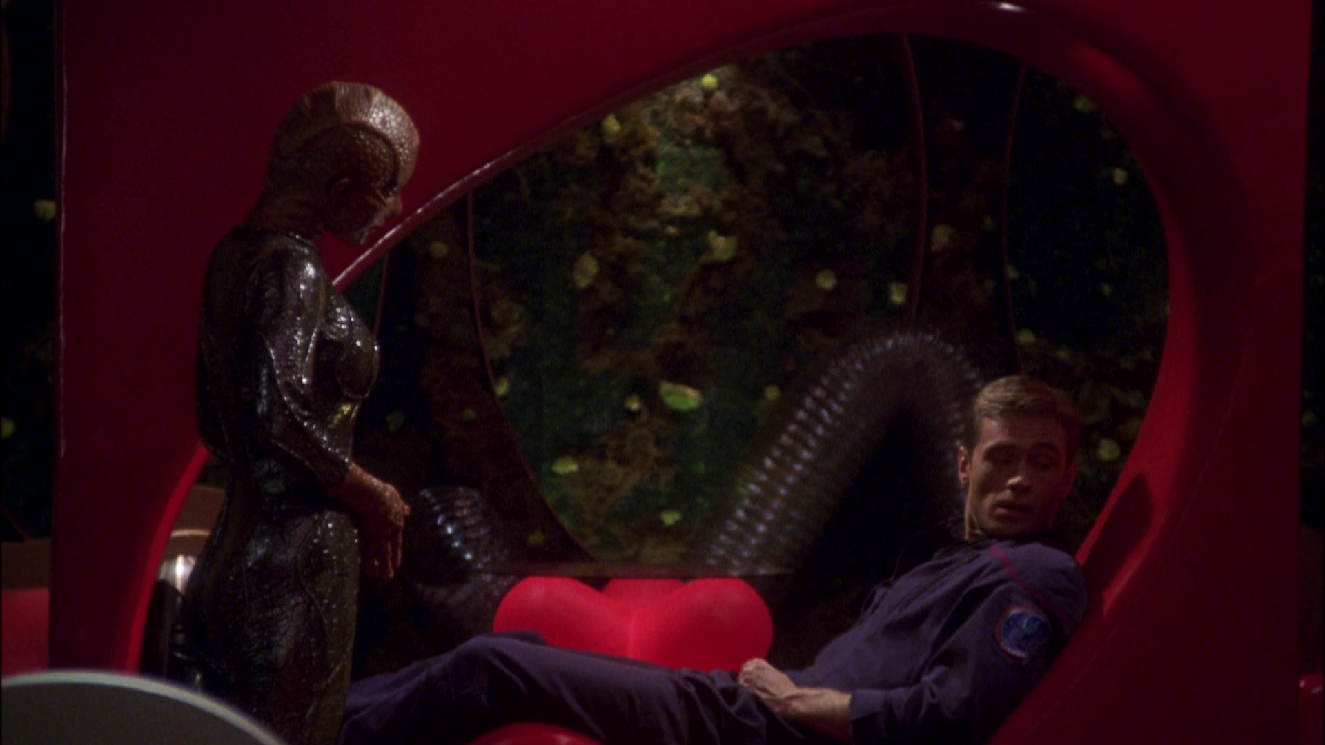 extant_StarTrek_ENT_1x05-Unexpected_1255.jpg