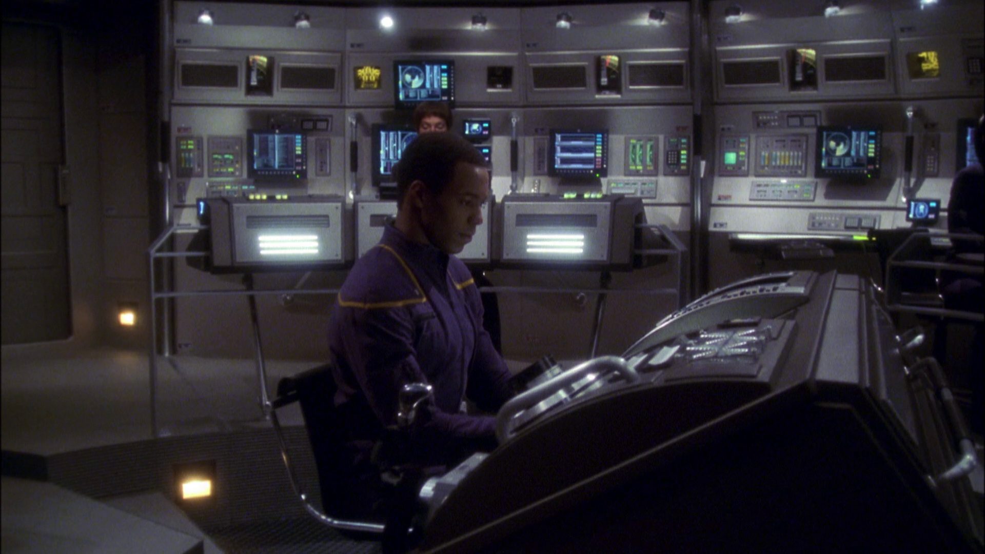 extant_StarTrek_ENT_1x05-Unexpected_1416.jpg