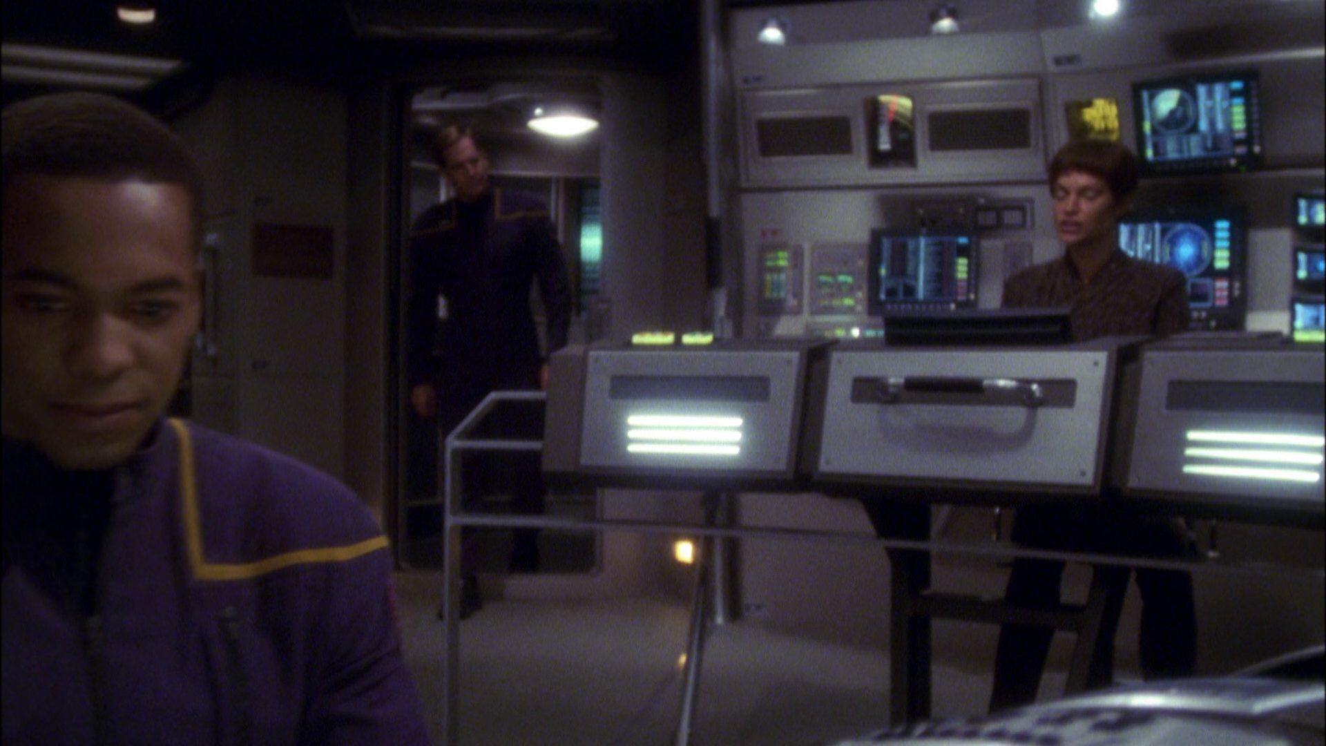 extant_StarTrek_ENT_1x05-Unexpected_1423.jpg