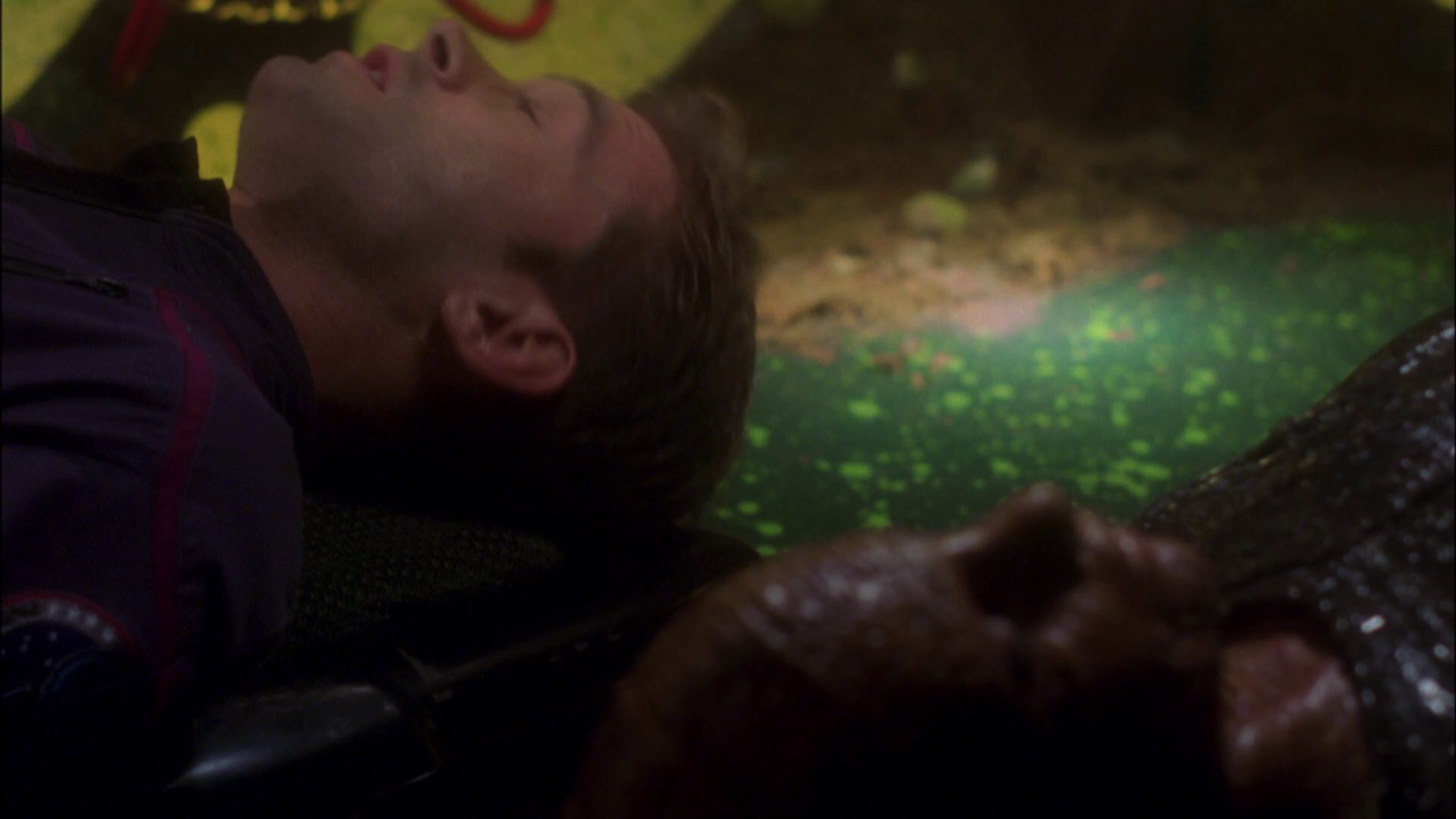 extant_StarTrek_ENT_1x05-Unexpected_1443.jpg