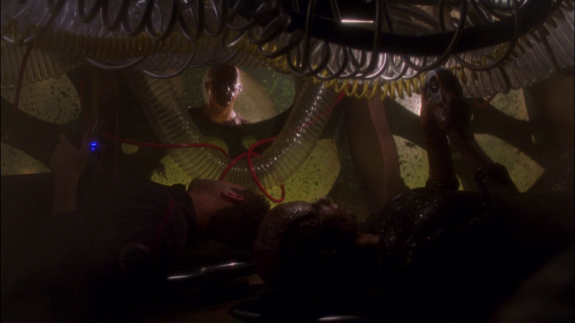 extant_StarTrek_ENT_1x05-Unexpected_1450.jpg