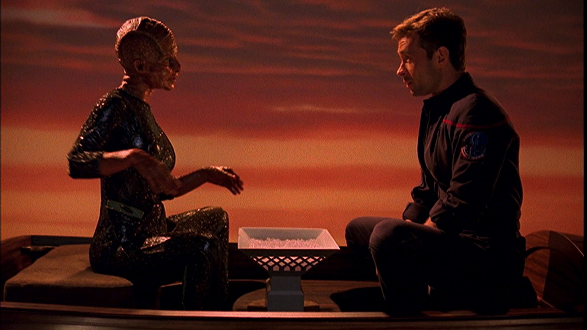 extant_StarTrek_ENT_1x05-Unexpected_1694.jpg
