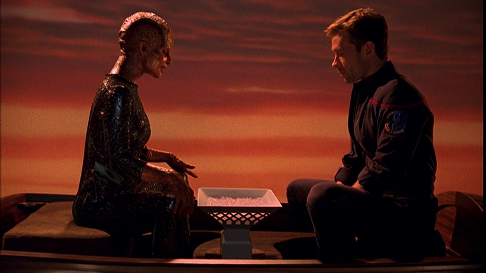 extant_StarTrek_ENT_1x05-Unexpected_1696.jpg