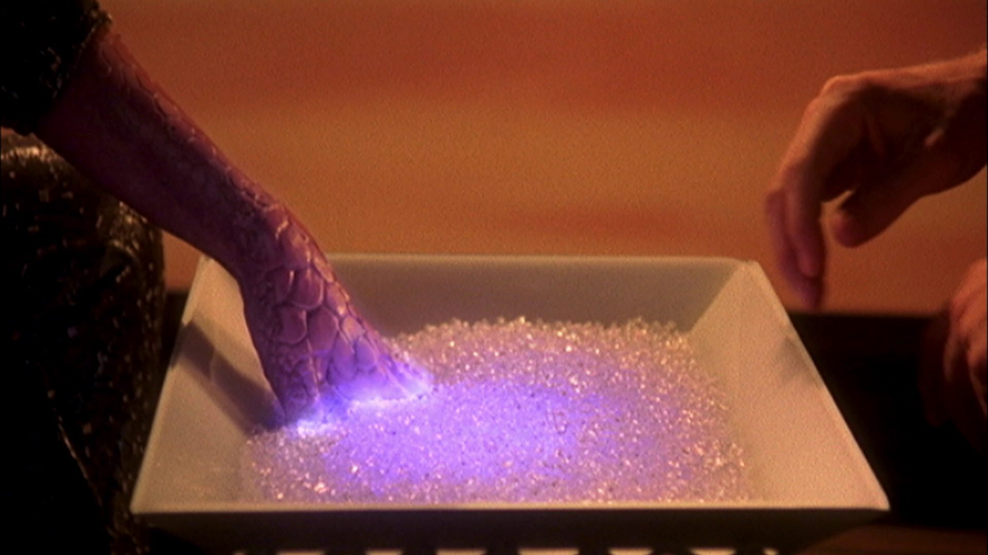 extant_StarTrek_ENT_1x05-Unexpected_1715.jpg