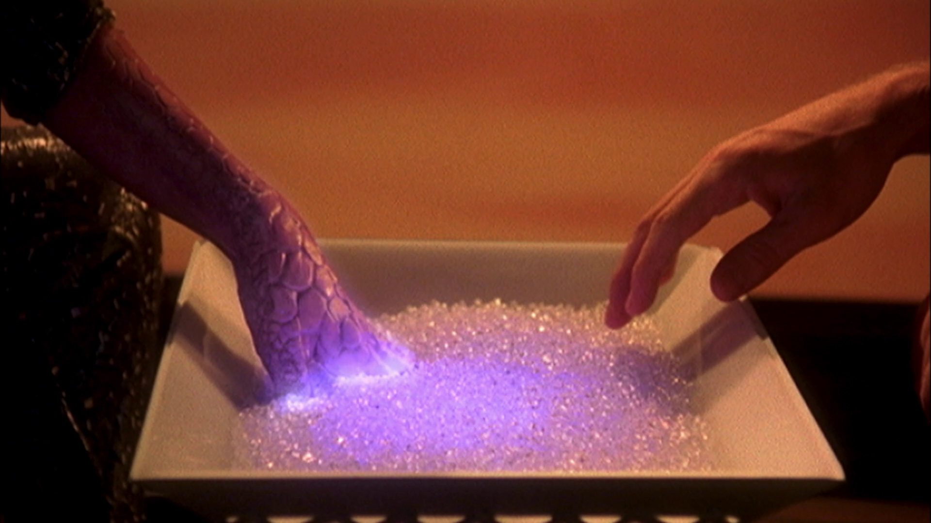 extant_StarTrek_ENT_1x05-Unexpected_1716.jpg