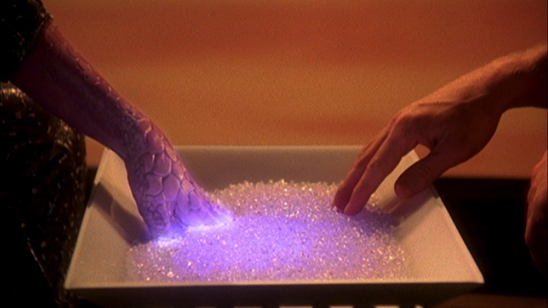 extant_StarTrek_ENT_1x05-Unexpected_1718.jpg