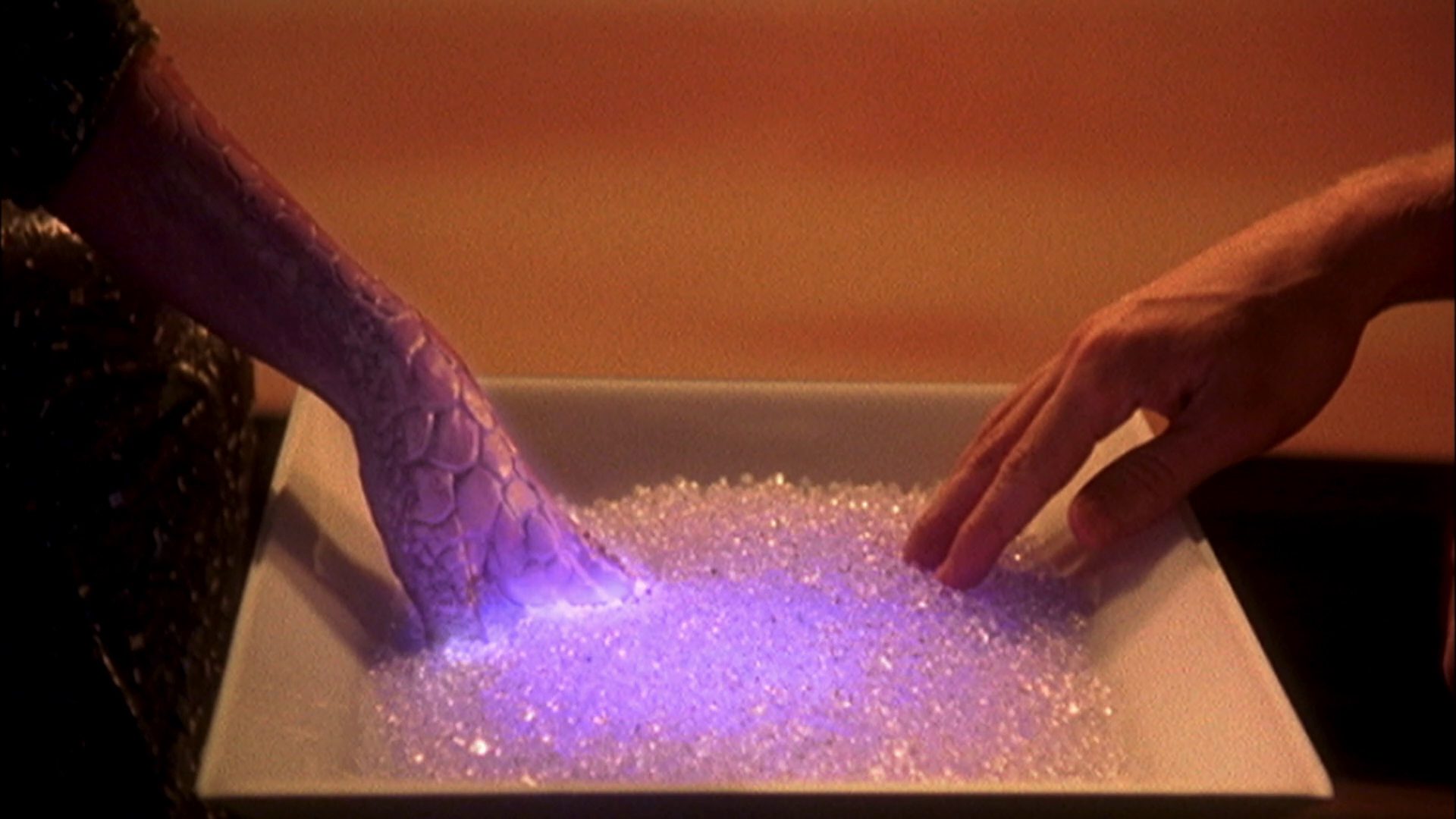extant_StarTrek_ENT_1x05-Unexpected_1719.jpg