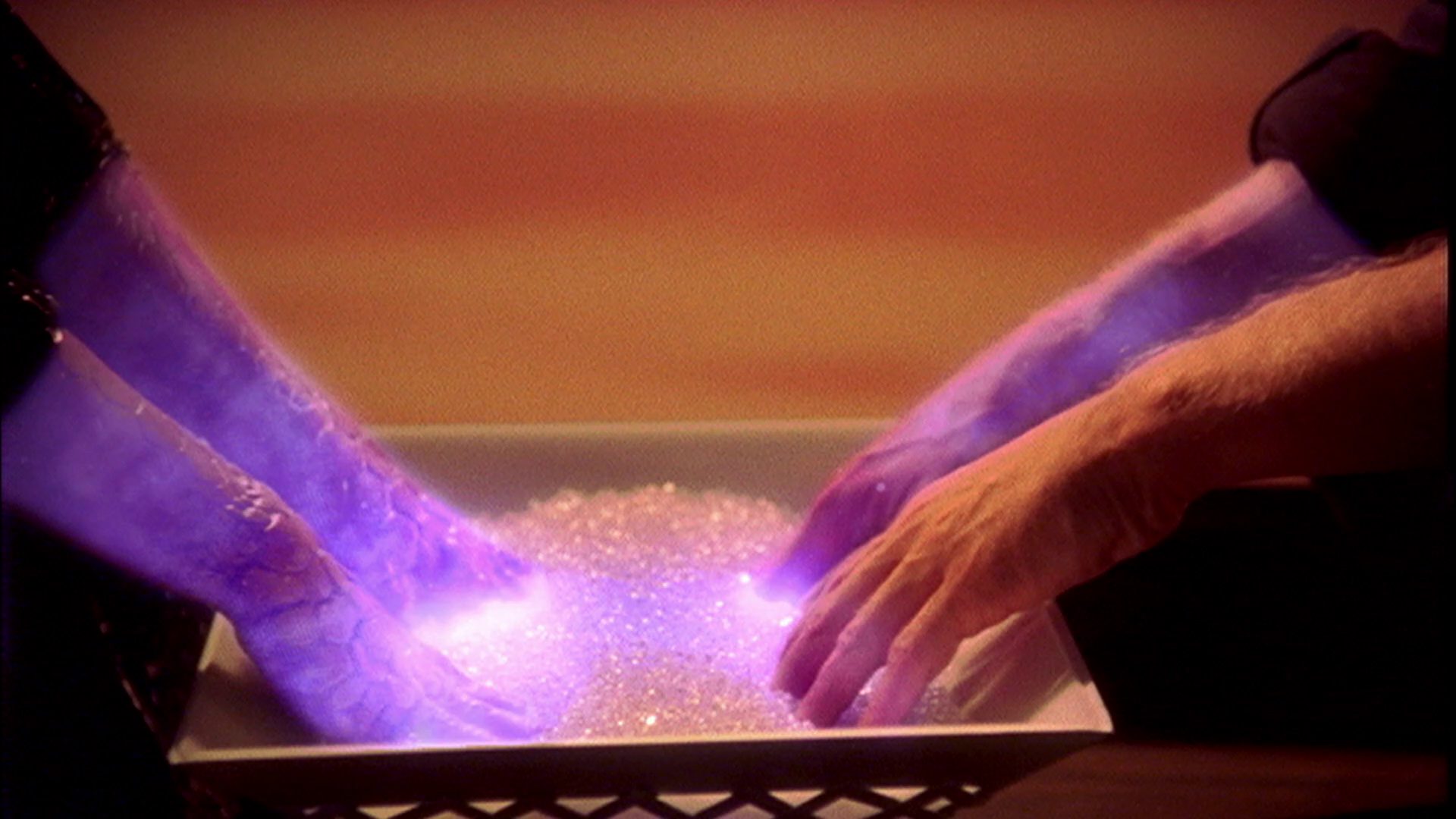 extant_StarTrek_ENT_1x05-Unexpected_1741.jpg