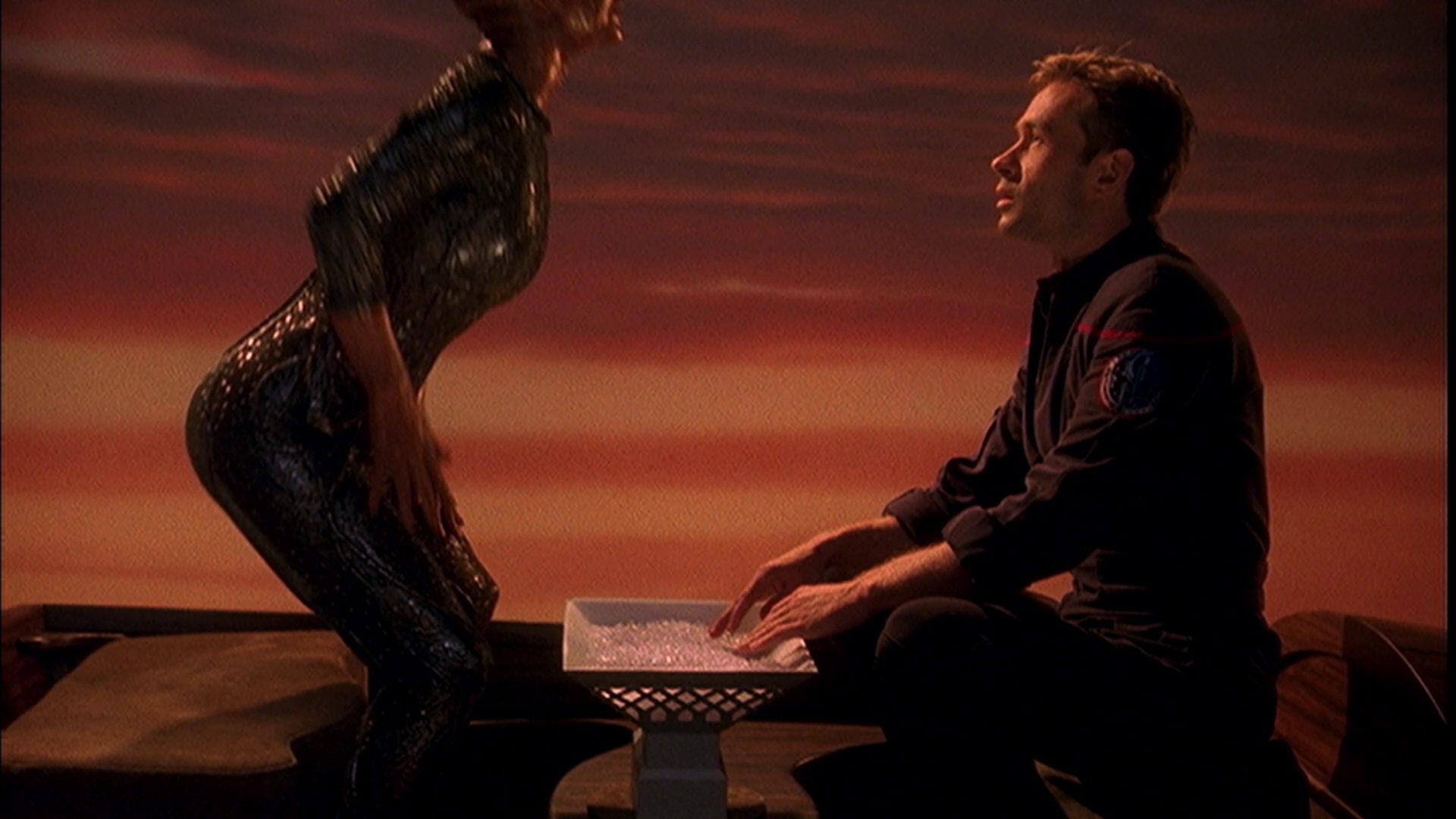 extant_StarTrek_ENT_1x05-Unexpected_1838.jpg