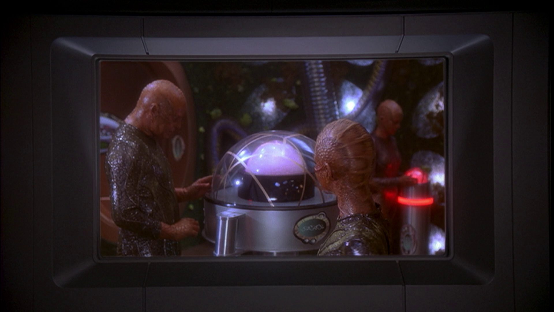 extant_StarTrek_ENT_1x05-Unexpected_1961.jpg