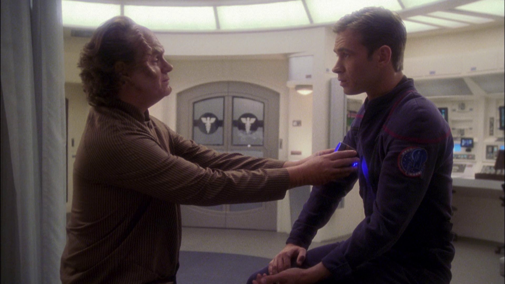 extant_StarTrek_ENT_1x05-Unexpected_2133.jpg