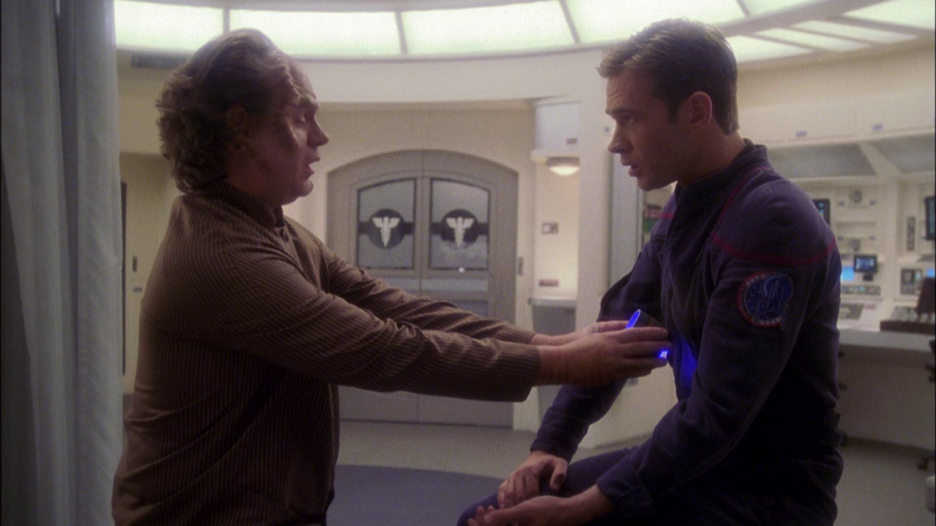 extant_StarTrek_ENT_1x05-Unexpected_2135.jpg