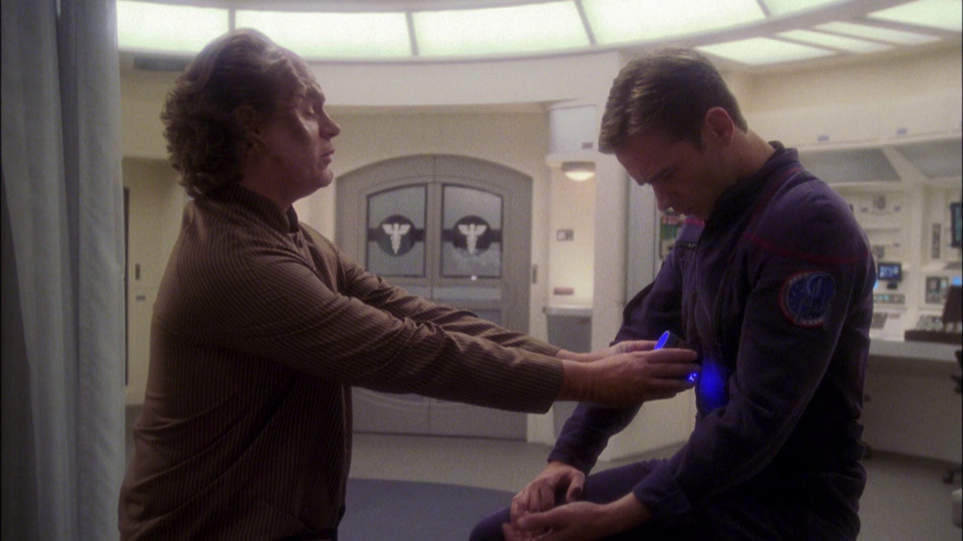 extant_StarTrek_ENT_1x05-Unexpected_2137.jpg