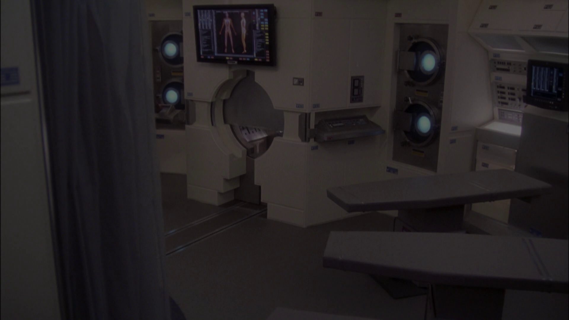 extant_StarTrek_ENT_1x05-Unexpected_2167.jpg