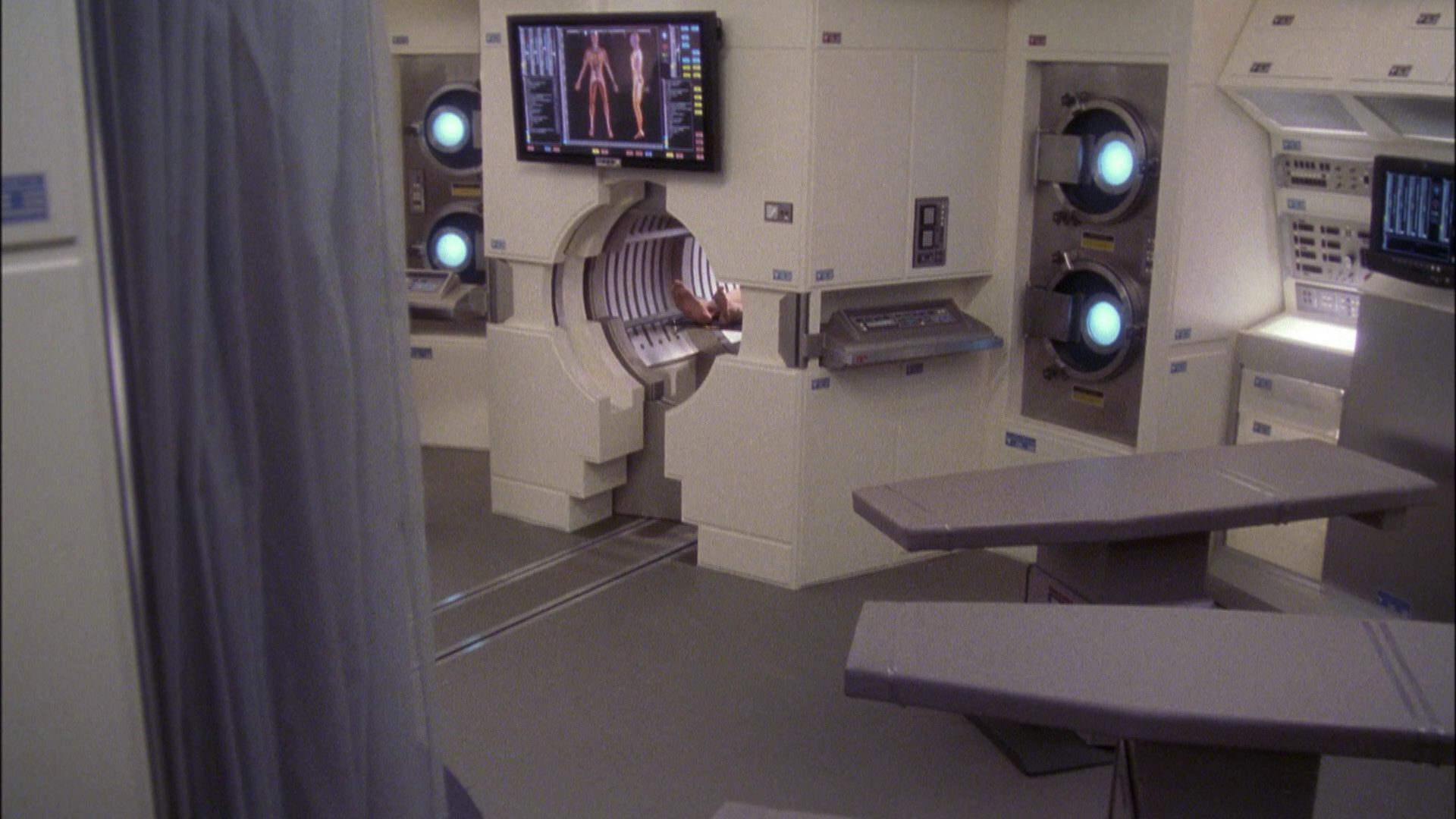 extant_StarTrek_ENT_1x05-Unexpected_2168.jpg