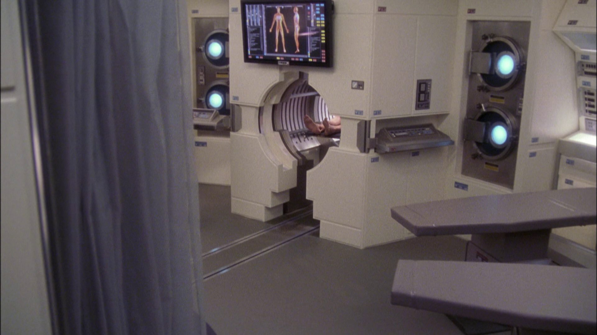 extant_StarTrek_ENT_1x05-Unexpected_2170.jpg