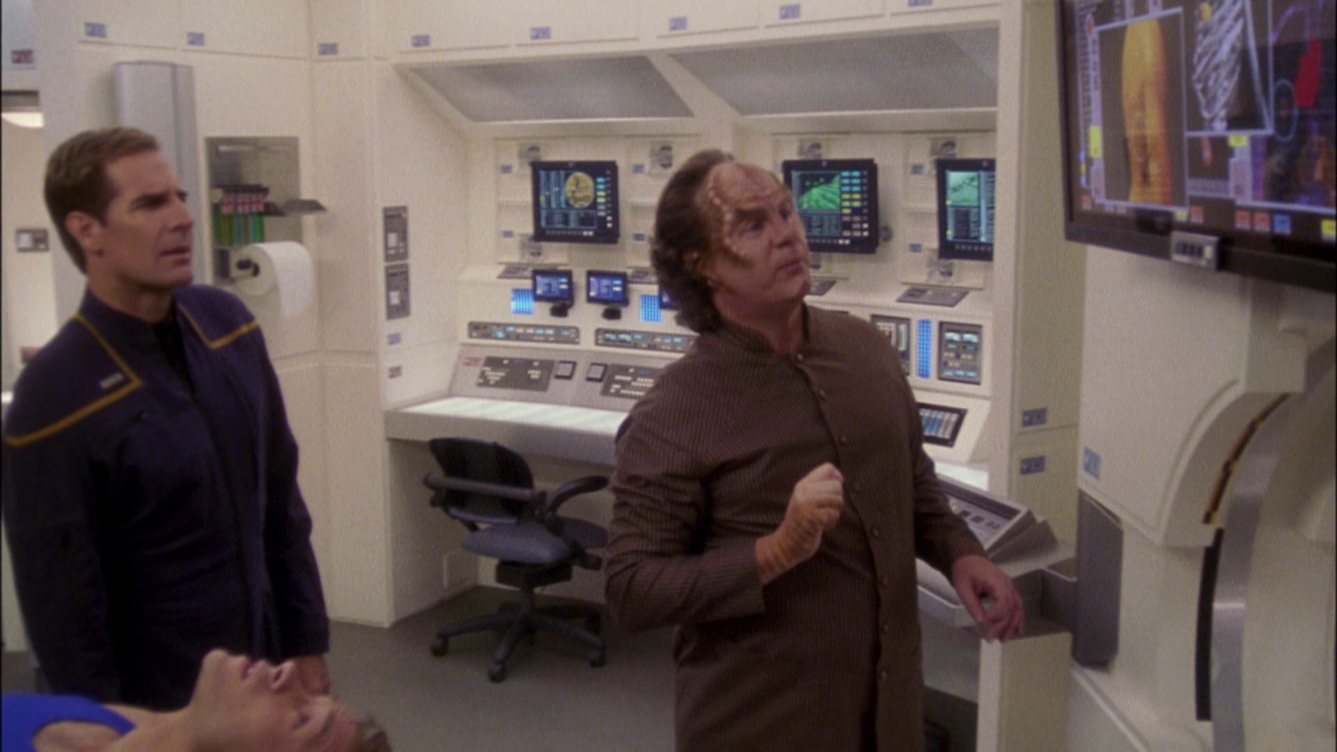 extant_StarTrek_ENT_1x05-Unexpected_2185.jpg